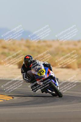 media/Oct-08-2022-SoCal Trackdays (Sat) [[1fc3beec89]]/Turn 16 (125pm)/